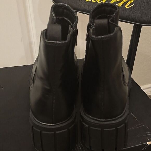 Steve Madden Phyllis Combat Boot- Black - Picture 7 of 8